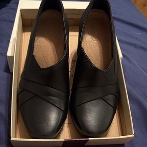 Clarks Women's Black shoes